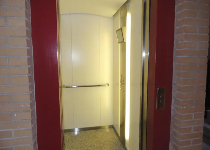 Apartamento Frente A Bahía De *
